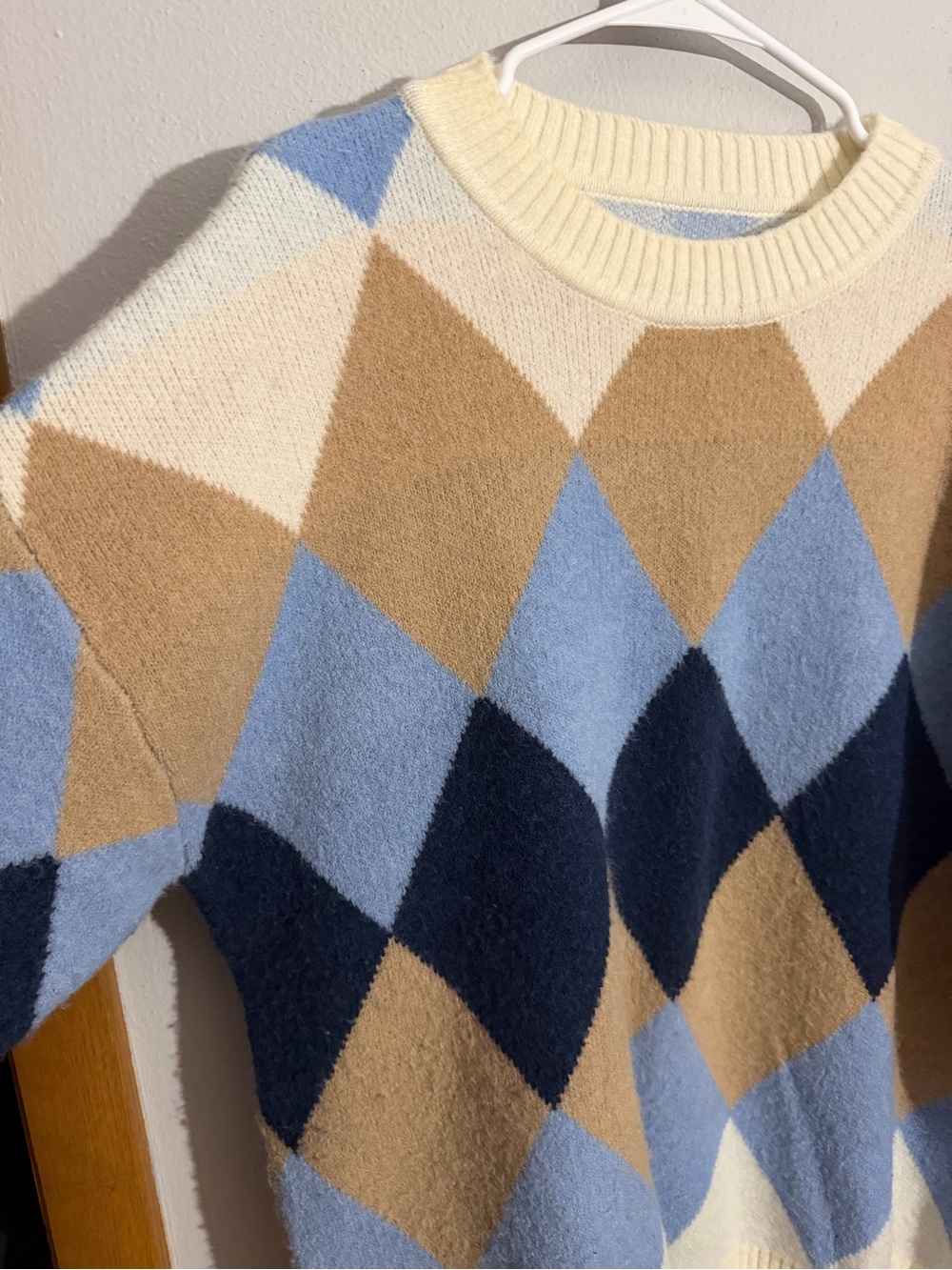 Men's Argyle Crewneck Sweater in Cream, Light Blue & Navy - Picture 5 of 9